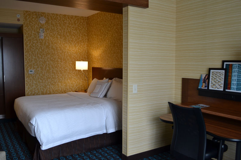 Fairfield Inn & Suites by Marriott Fairfield at The Highlands Century Hospitality hotel guestroom